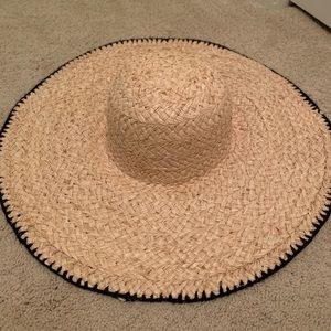 L Space straw hat